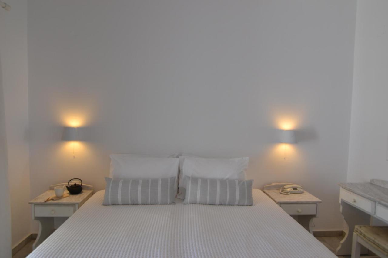 Artemis Hotel Antiparos Town Екстериор снимка