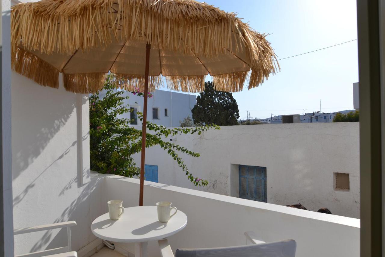 Artemis Hotel Antiparos Town Екстериор снимка