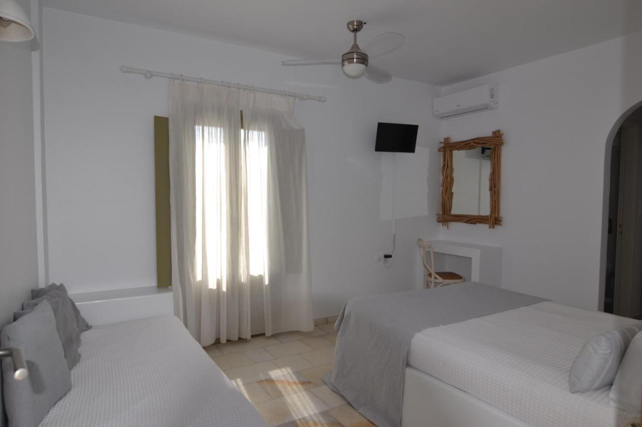 Artemis Hotel Antiparos Town Екстериор снимка