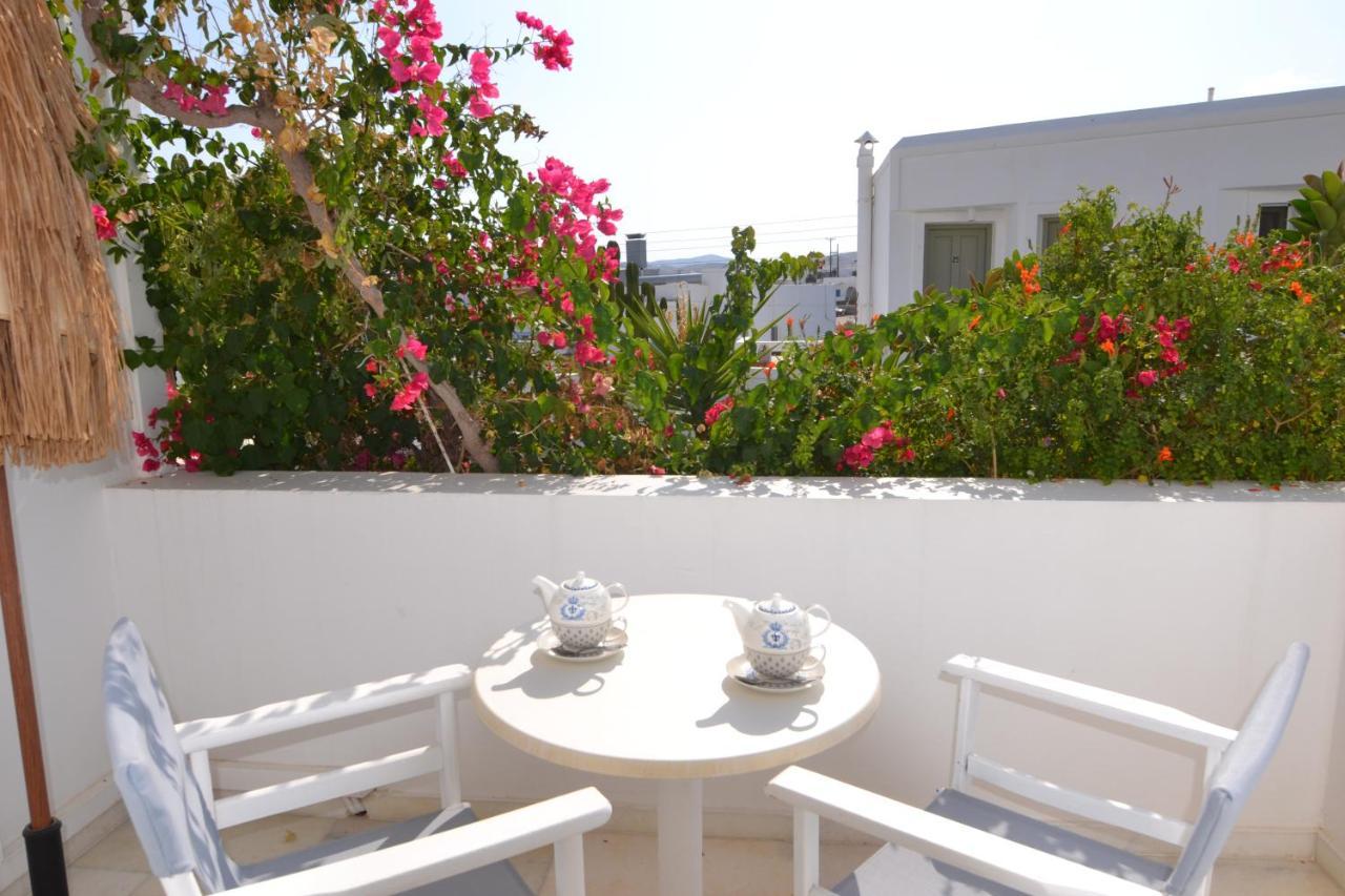 Artemis Hotel Antiparos Town Екстериор снимка