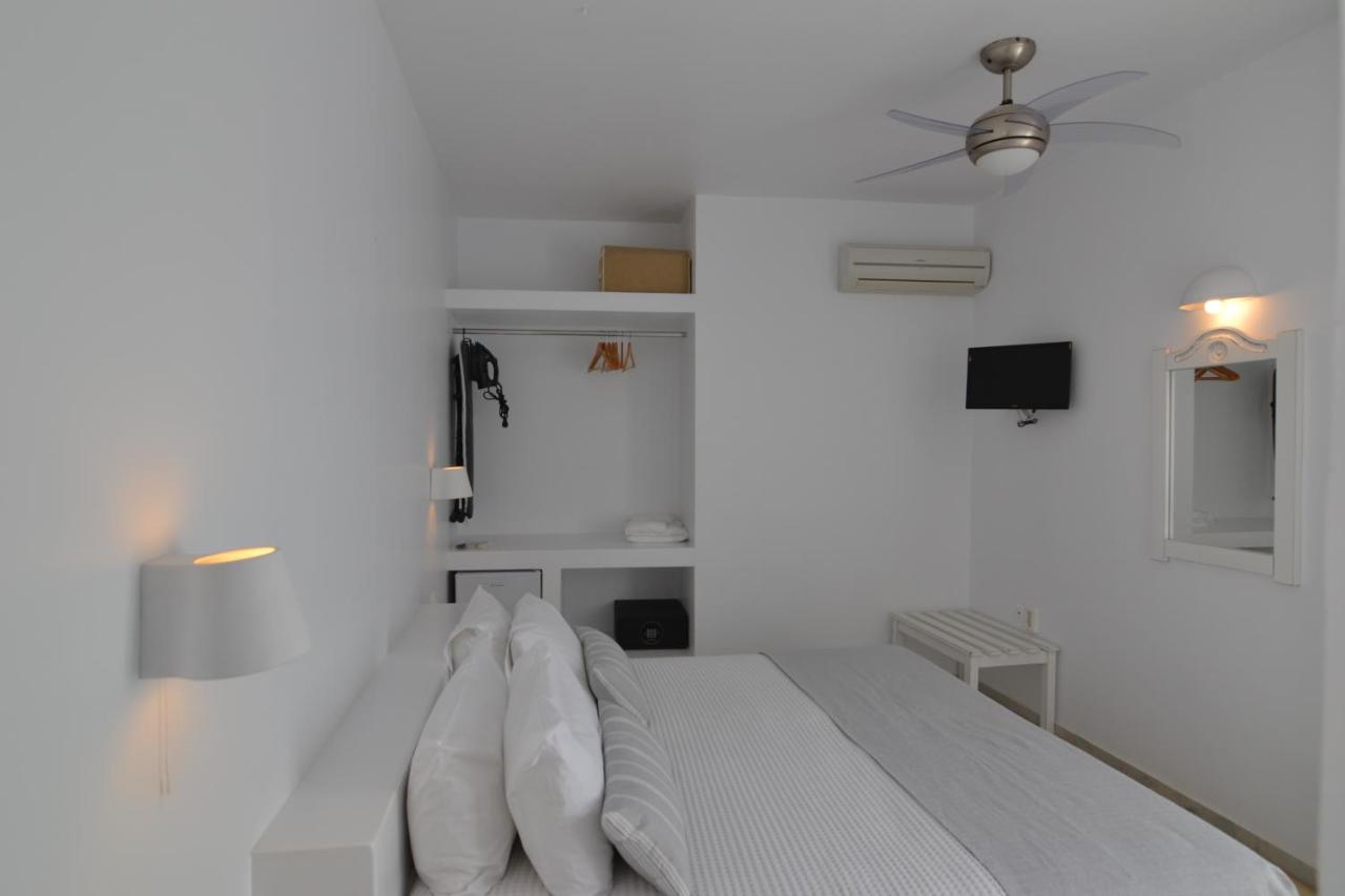 Artemis Hotel Antiparos Town Екстериор снимка