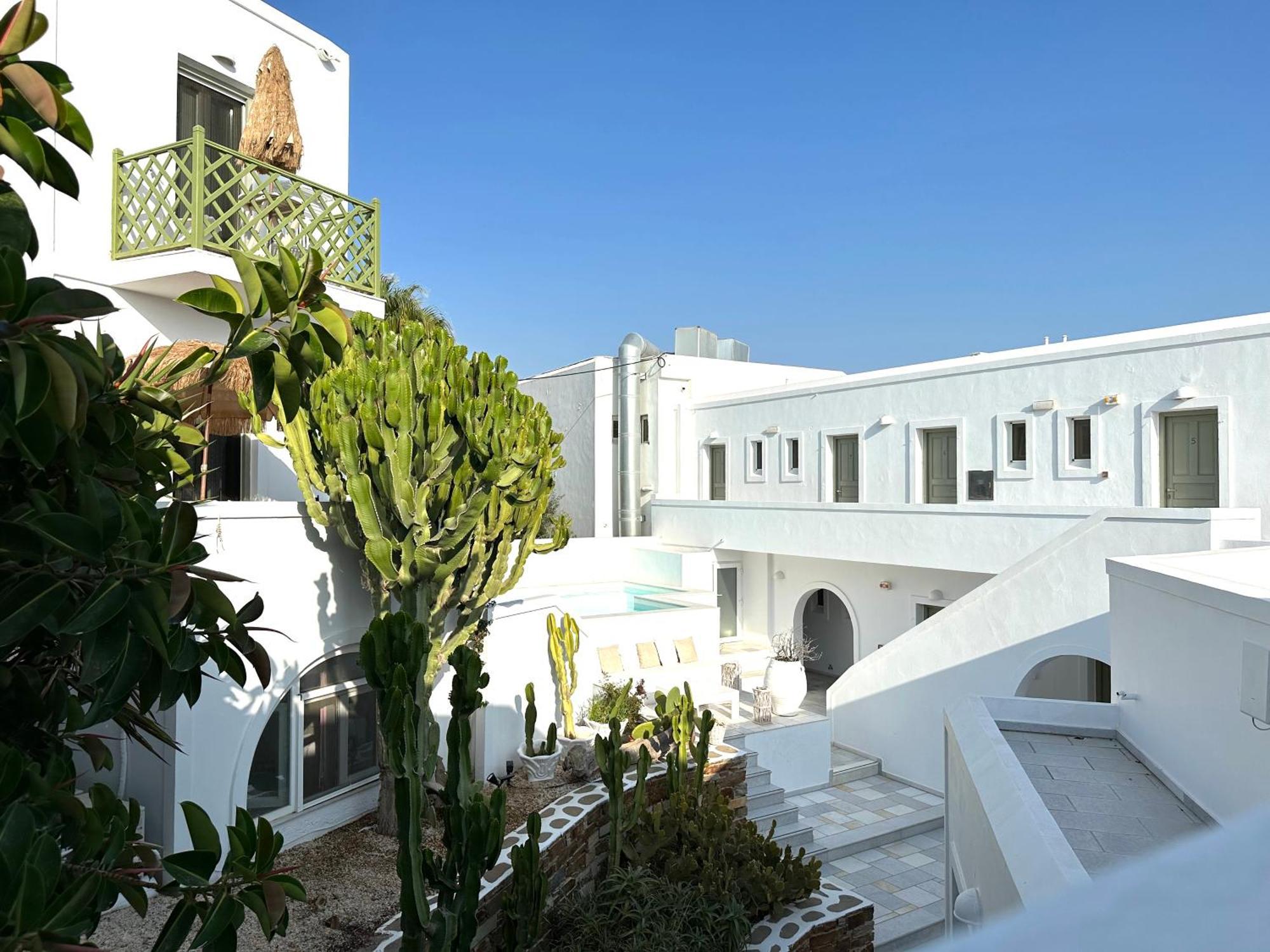Artemis Hotel Antiparos Town Екстериор снимка