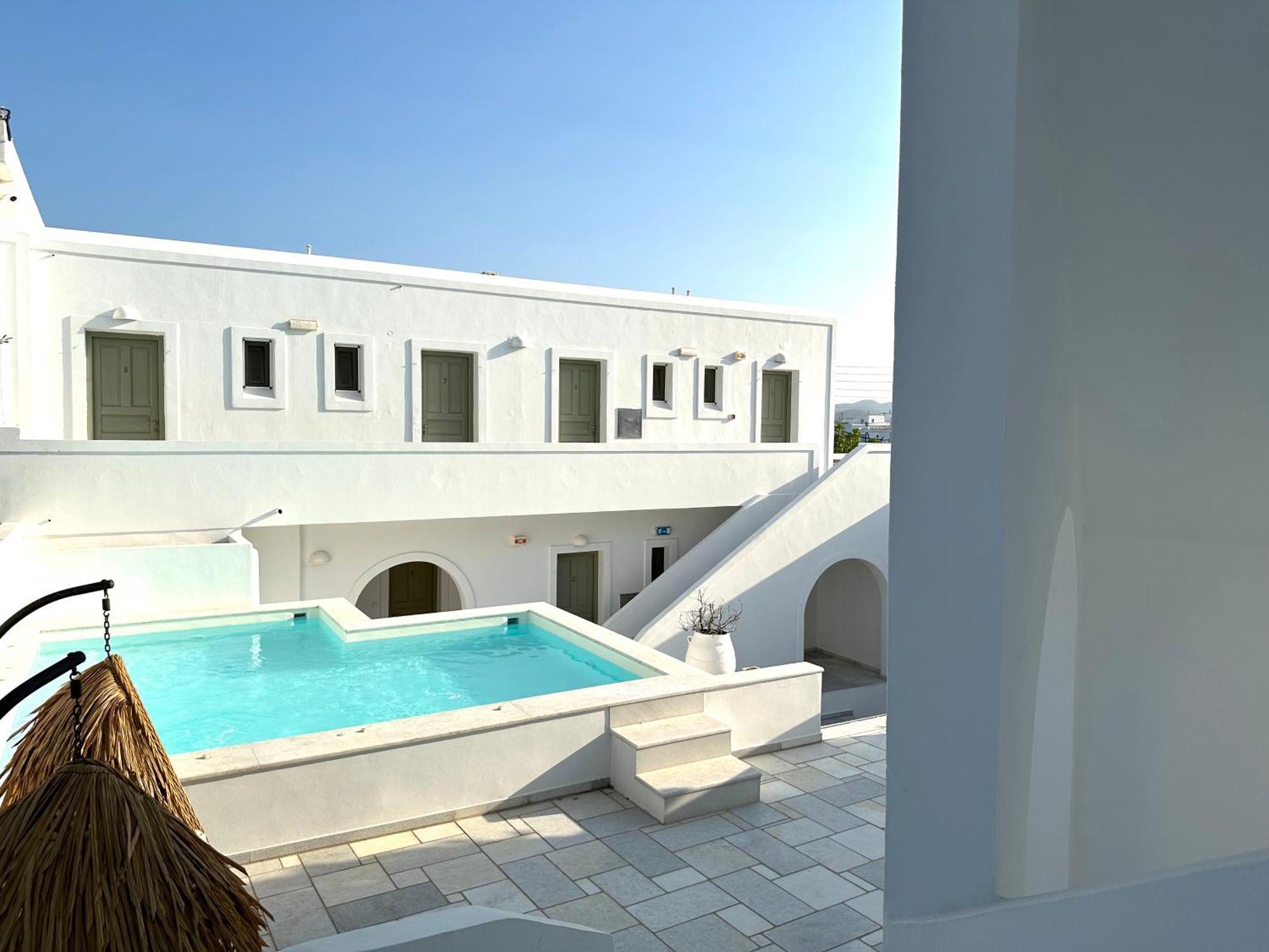 Artemis Hotel Antiparos Town Екстериор снимка