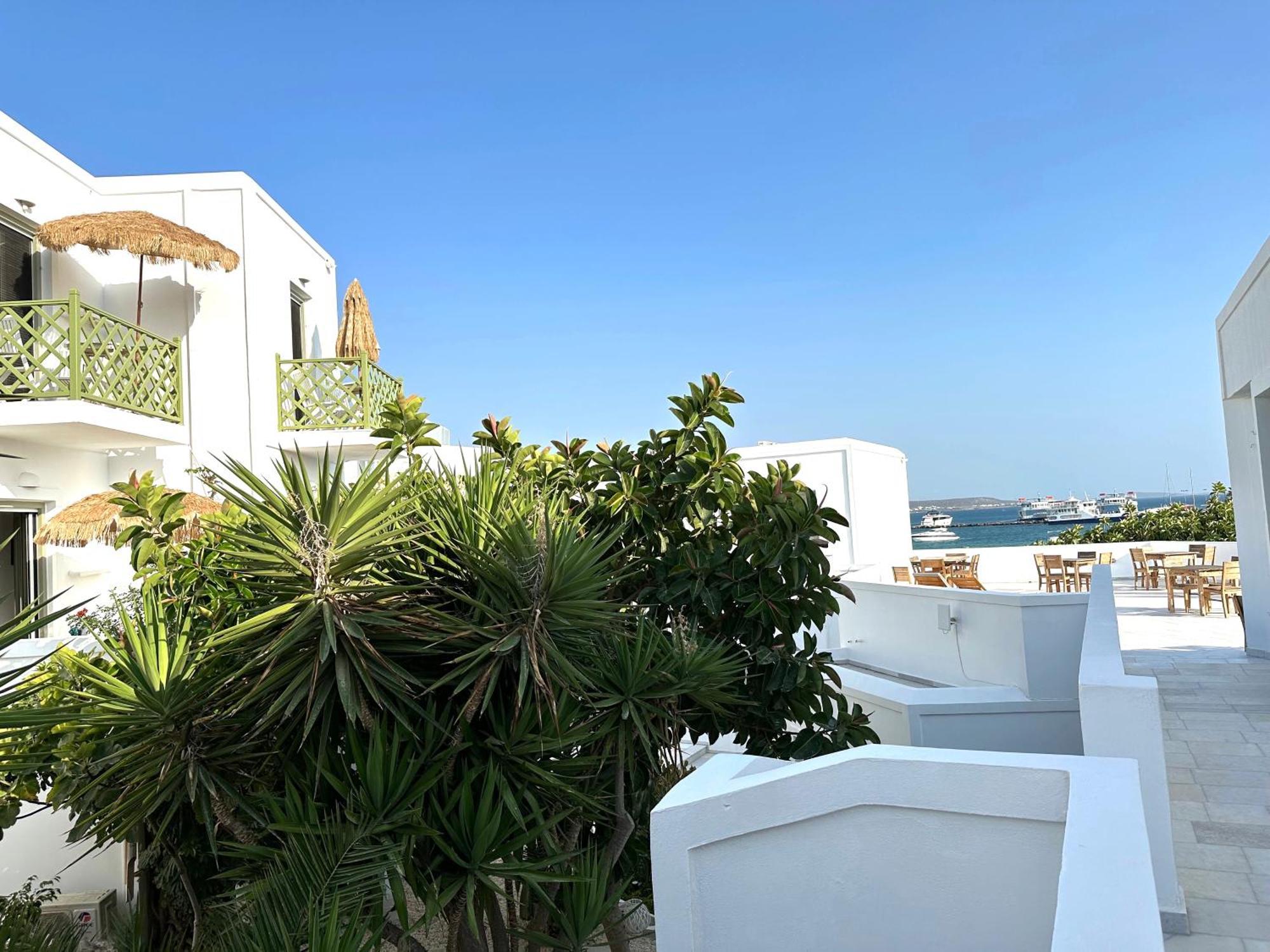Artemis Hotel Antiparos Town Екстериор снимка
