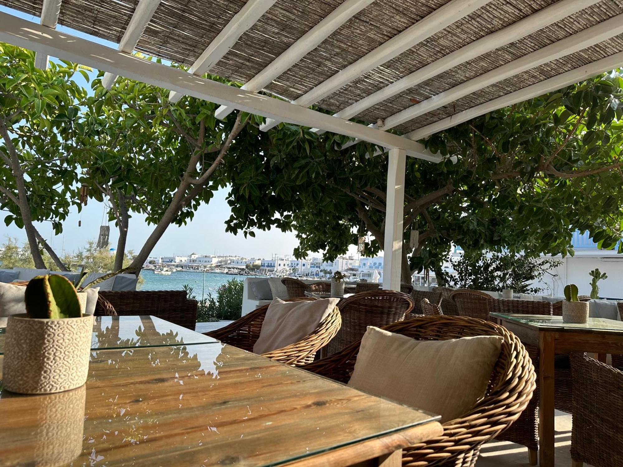 Artemis Hotel Antiparos Town Екстериор снимка