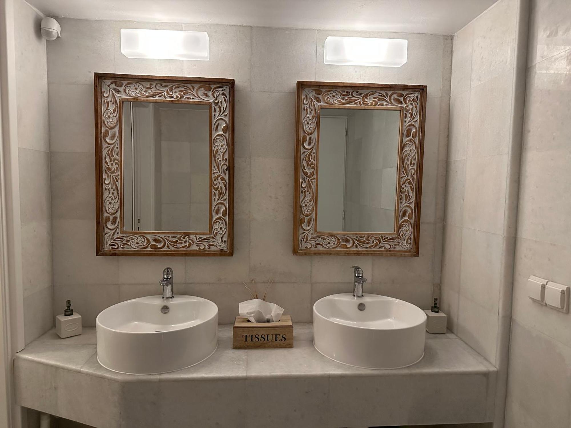 Artemis Hotel Antiparos Town Екстериор снимка